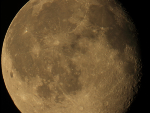 Erde und Mond