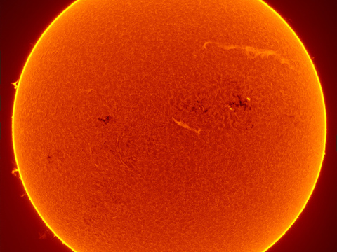 Sonne Ha — Die Sonne im Licht der roten Wasserstofflinie H alpha, aufgenommen am 08.09.2016 mit dem Lunt LS60THa von Robert in Obercrinitz.Autor: RobertLizenz: CC BY-NC-ND 4.0