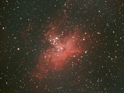 Adlernebel — Der Adlernebel aufgenommen am 20.6.2017 von Niels. Kamera: Canon EOS 40 Da mit CLS-Filter, Teleskop: Meade 200/2000 LX10 mit 0,63er Focal Reducer, Belichtung: 12 x 240 Sekunden und 20 x 300 Sekunden bei 800 ISO + Darks und Flats
